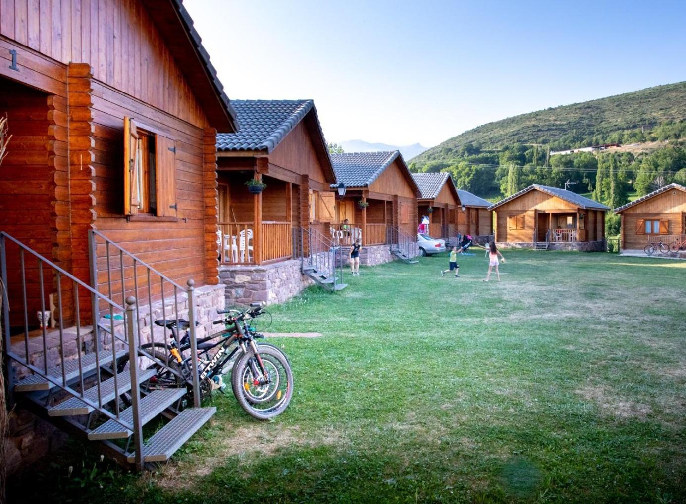 Bungalows Laspaules Екстер'єр фото